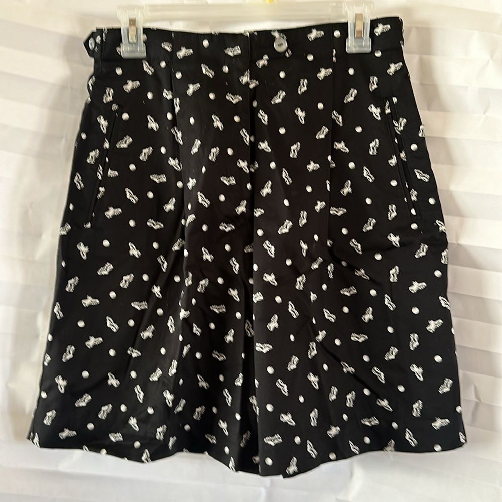 Liz Claiborne Women’s Black Bermuda Shorts Size 10 Golf Theme Print Casual